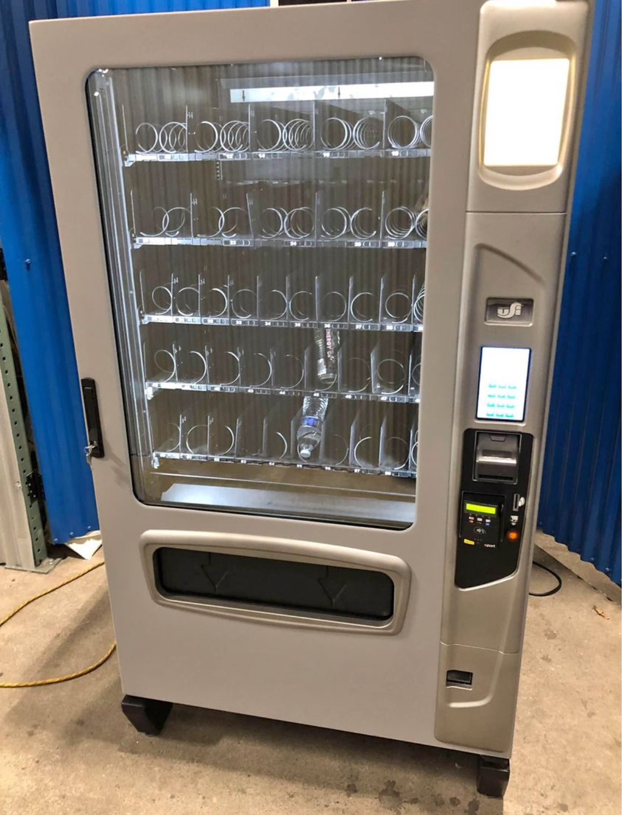 img_4333.jpeg Wittern 3561 Combo Vending Machine for sale